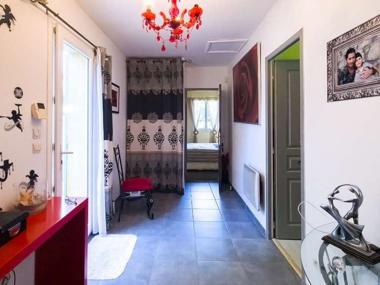 Maison Rognes - 4 chambres - 230m²