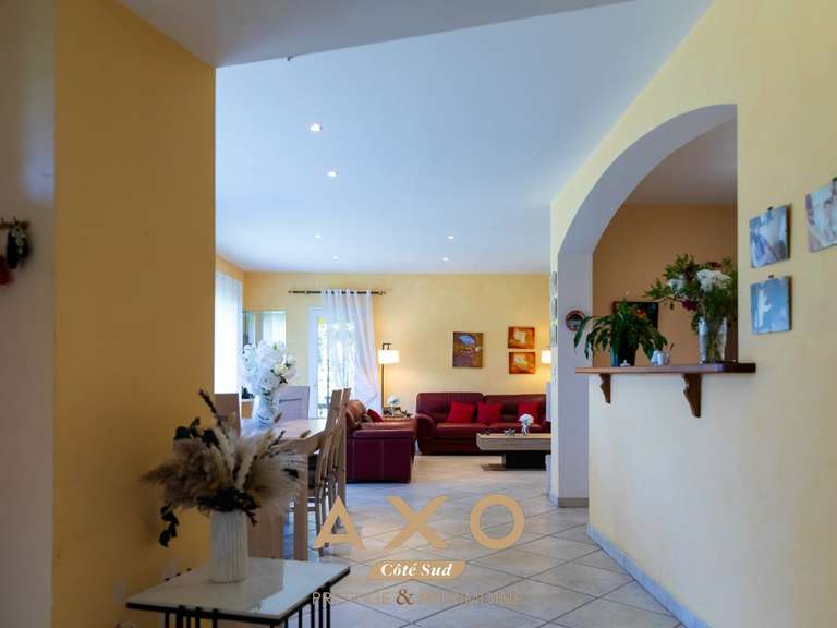 Maison Rognes - 4 chambres - 230m²