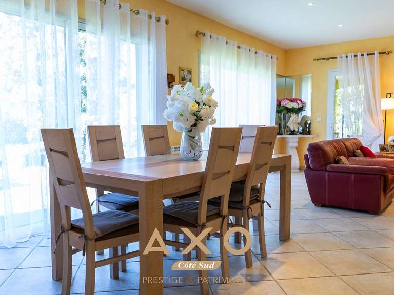 Maison Rognes - 4 chambres - 230m²