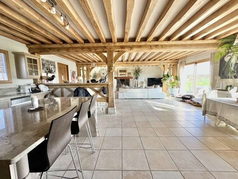 Maison Verneuil-sur-Avre - 5 chambres - 275m²