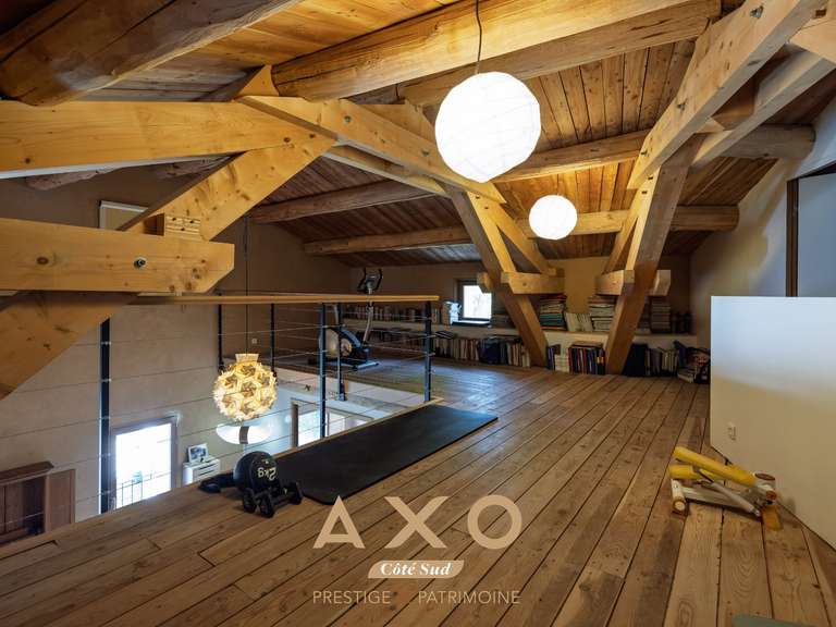 House Lurs - 8 bedrooms - 518m²