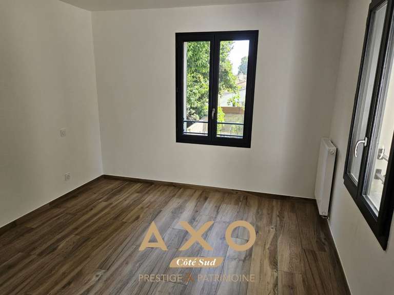 Maison Saint-Rémy-de-Provence - 2 chambres - 77m²