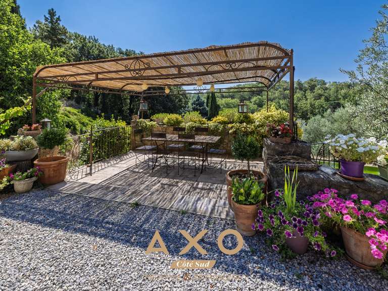 Maison Riez - 10 chambres - 696m²
