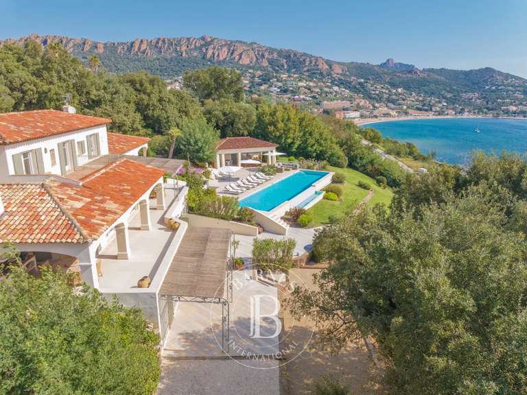 Villa Agay - 5 chambres - 371m²