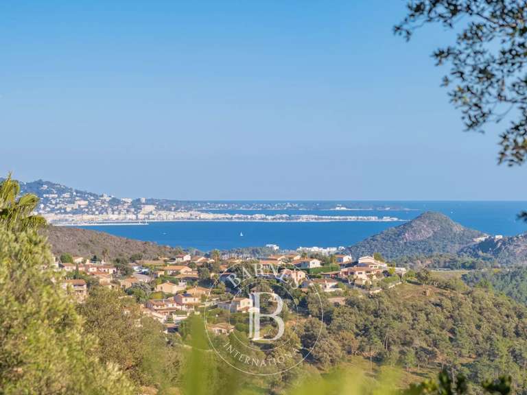 Villa Fréjus - 4 chambres - 175m²