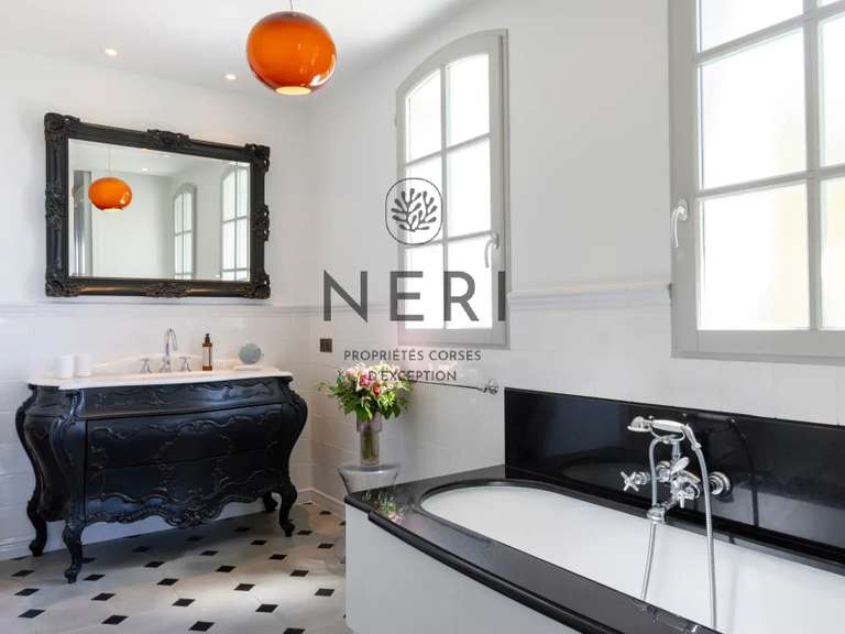 Villa avec Vue sur mer Ajaccio - 6 chambres - 589m²