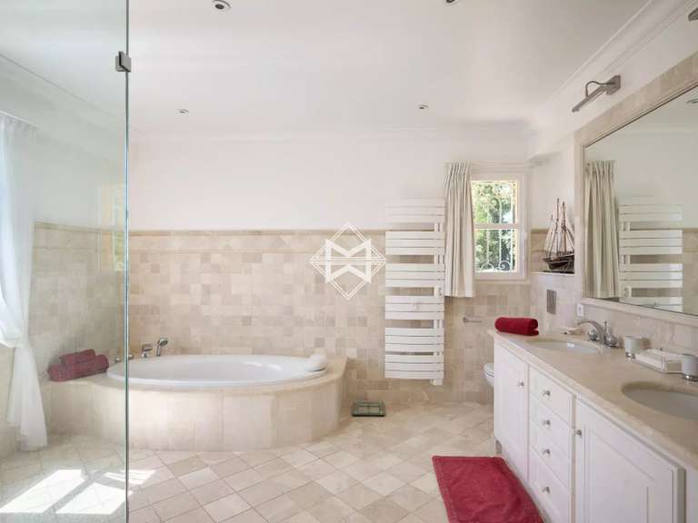 Villa La Croix-Valmer - 6 chambres - 400m²