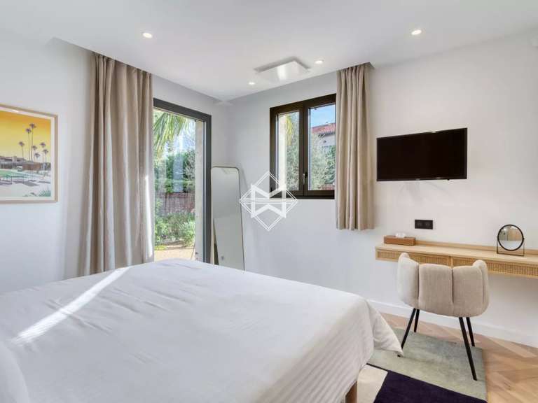Maison Saint-Tropez - 6 chambres - 290m²
