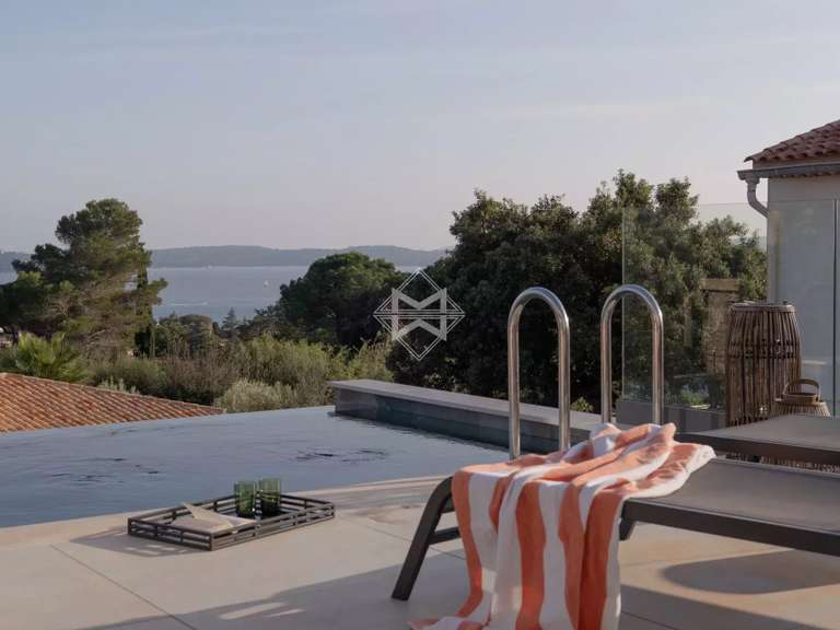 Villa Sainte-Maxime - 4 chambres - 200m²