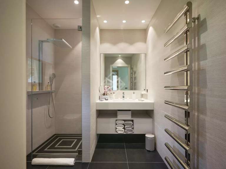 Maison Tourrettes - 7 chambres - 500m²