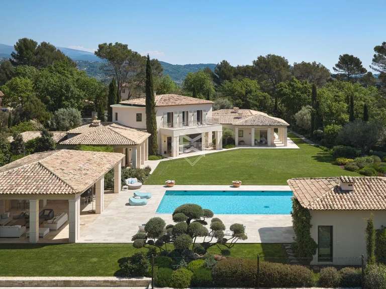 Maison Tourrettes - 7 chambres - 500m²