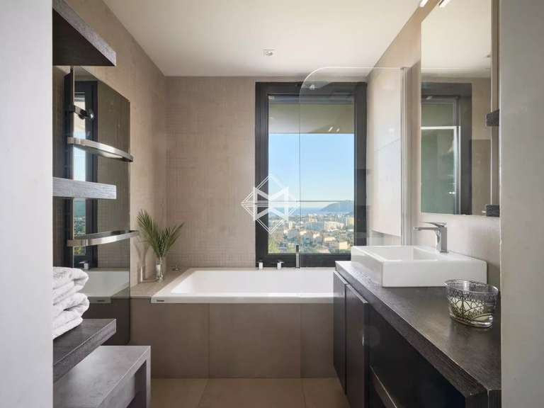 Villa Mandelieu-la-Napoule - 5 chambres - 380m²