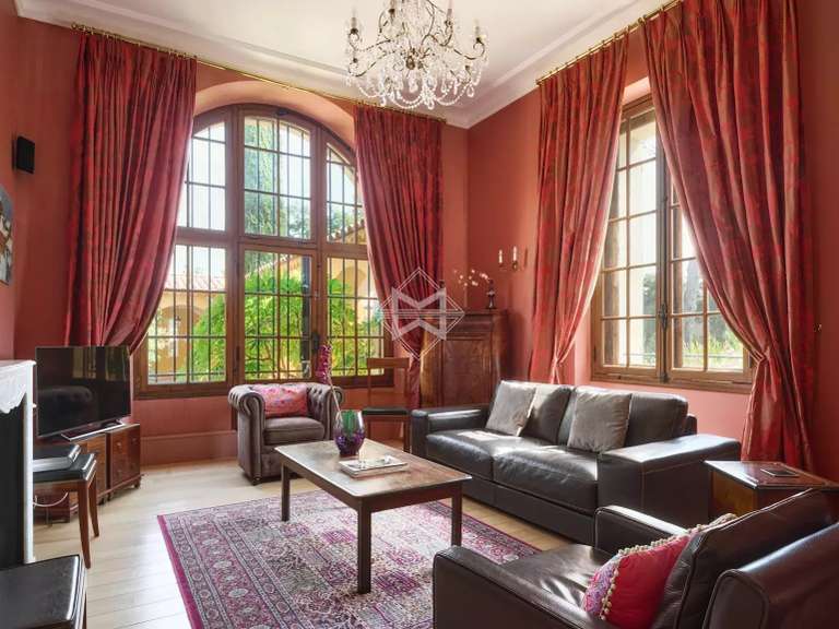 Château Fréjus - 12 chambres - 2000m²