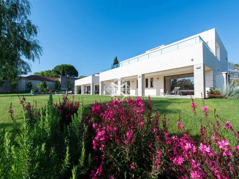 Villa avec Vue sur mer Cap-d-antibes - 7 chambres - 350m²