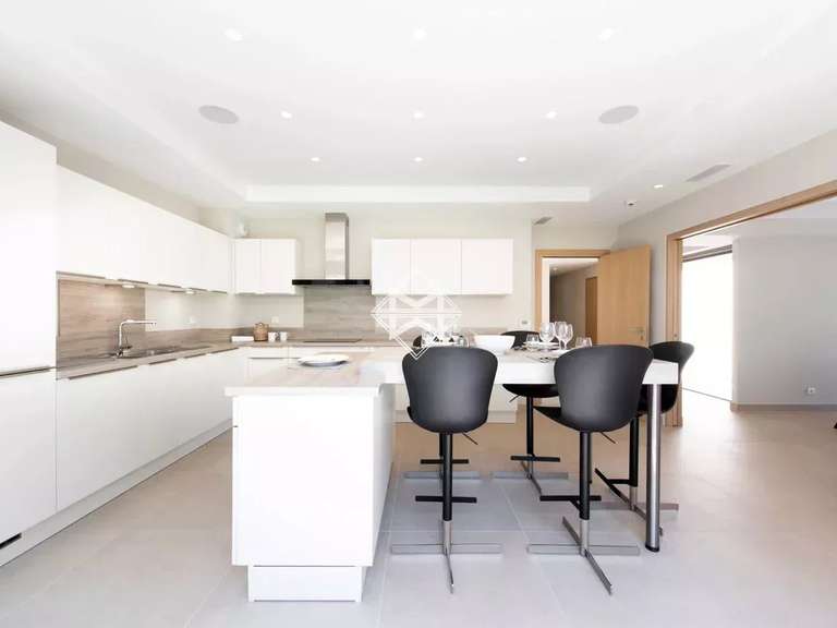 Villa avec Vue sur mer Cap-d-antibes - 7 chambres - 350m²