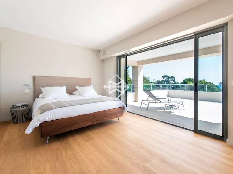 Villa avec Vue sur mer Cap-d-antibes - 7 chambres - 350m²