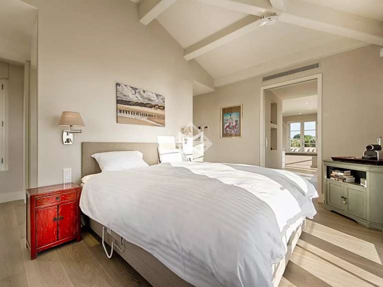 Villa avec Vue sur mer Cap-d-antibes - 6 chambres - 400m²