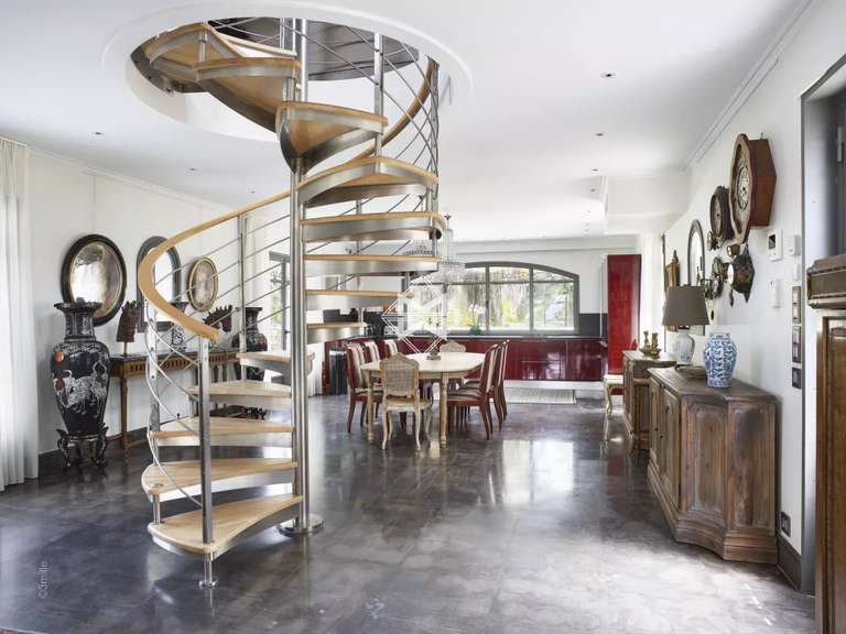 Propriété Cap-d-antibes - 9 chambres - 800m²