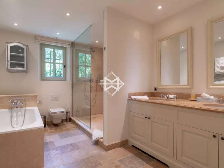 Villa Mougins - 5 chambres - 450m²