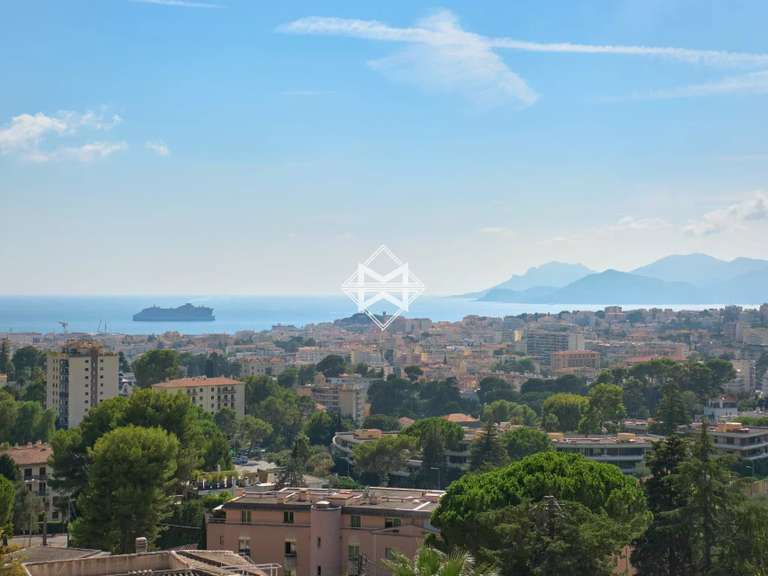 Appartement Le Cannet - 3 chambres - 110m²