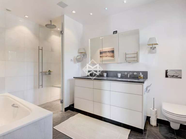 Villa Mouans-Sartoux - 7 chambres - 330m²