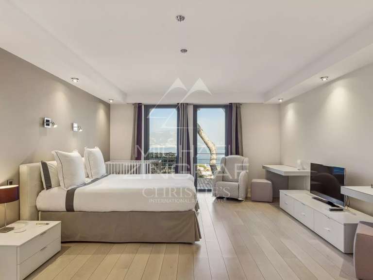 Villa Saint-Jean-Cap-Ferrat - 8 chambres - 1200m²