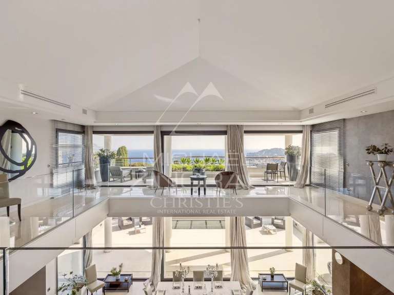 Villa Saint-Jean-Cap-Ferrat - 8 chambres - 1900m²