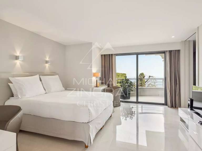 Villa Saint-Jean-Cap-Ferrat - 8 chambres - 1900m²