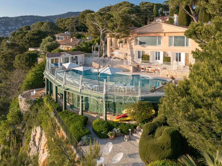 Villa Saint-Jean-Cap-Ferrat - 5 chambres - 450m²