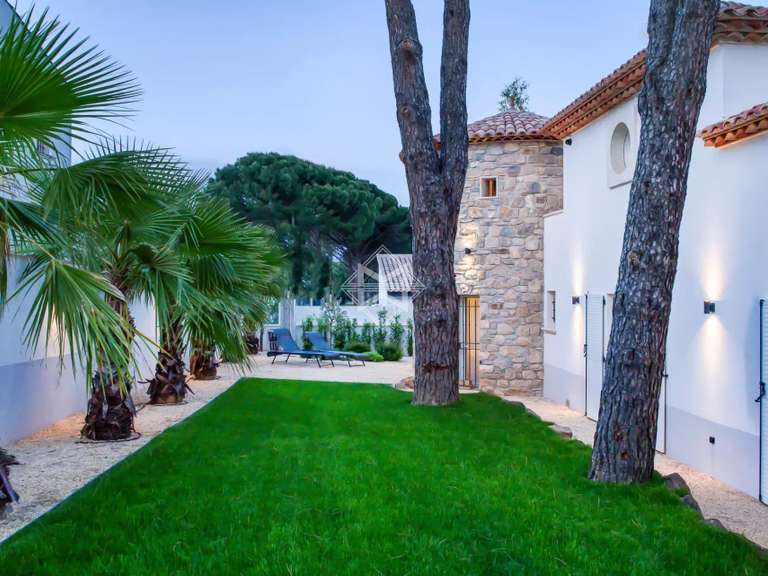 Maison Cogolin - 4 chambres - 280m²