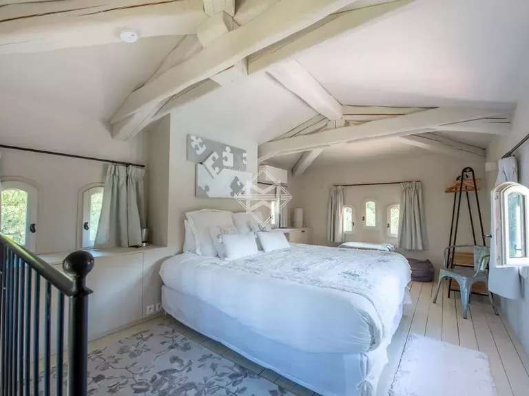 Villa Plan-de-la-Tour - 6 chambres - 270m²