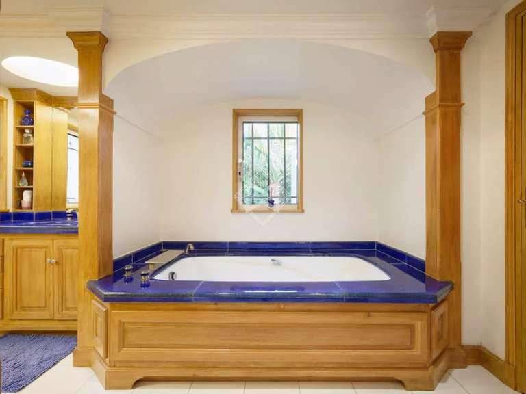 Propriété Saint-Tropez - 6 chambres - 350m²