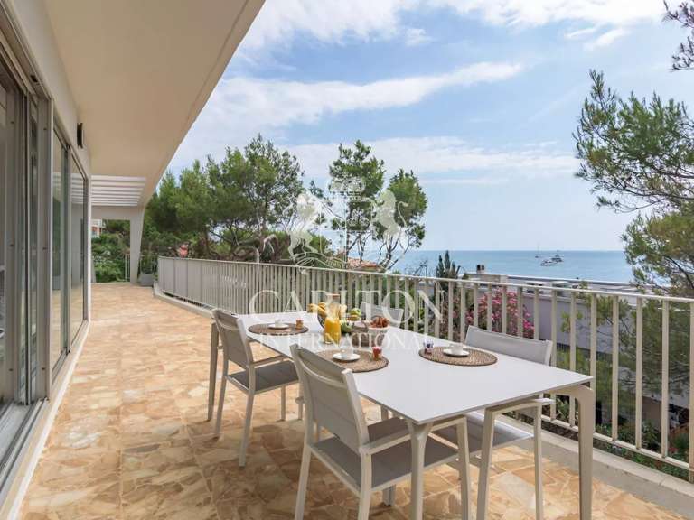 Villa Cap-d-antibes - 4 chambres - 170m²