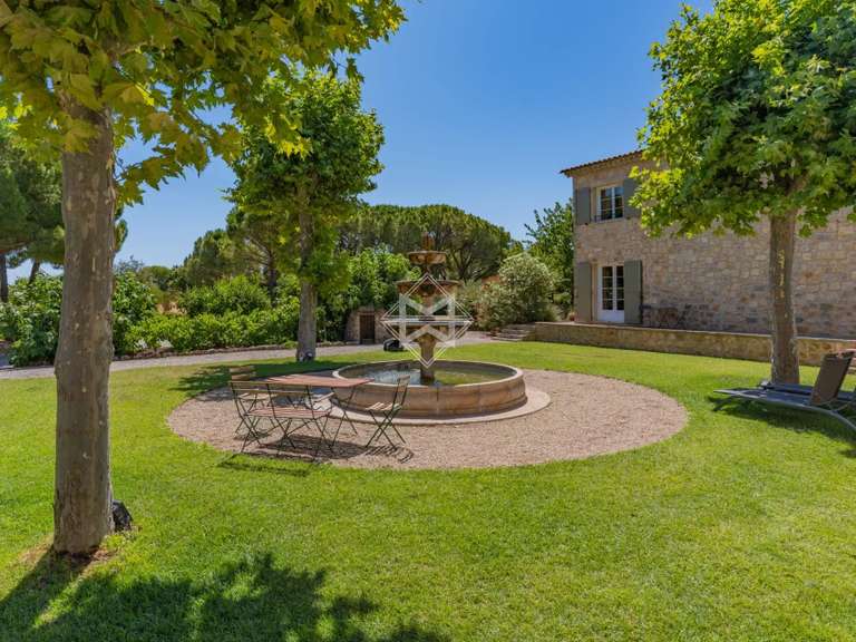 Villa Lorgues - 15 chambres - 750m²
