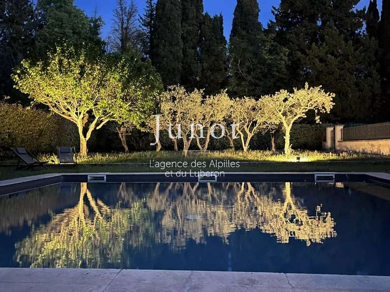 Villa Eygalières - 6 chambres - 250m²