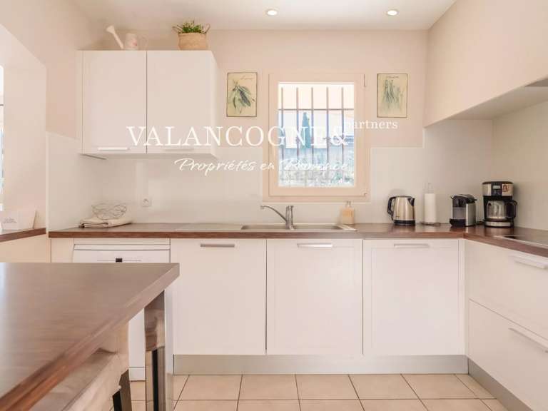 Maison Eygalières - 4 chambres - 200m²