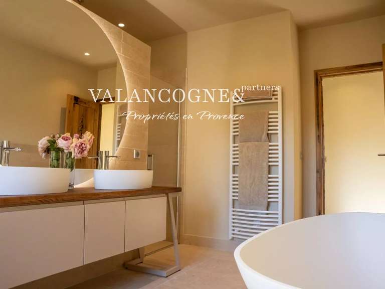 Propriété Maillane - 5 chambres - 280m²