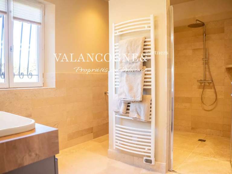 Propriété Maillane - 5 chambres - 280m²