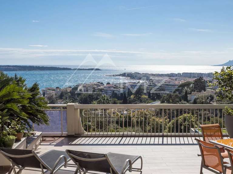 Maison Cannes - 4 chambres - 189m²