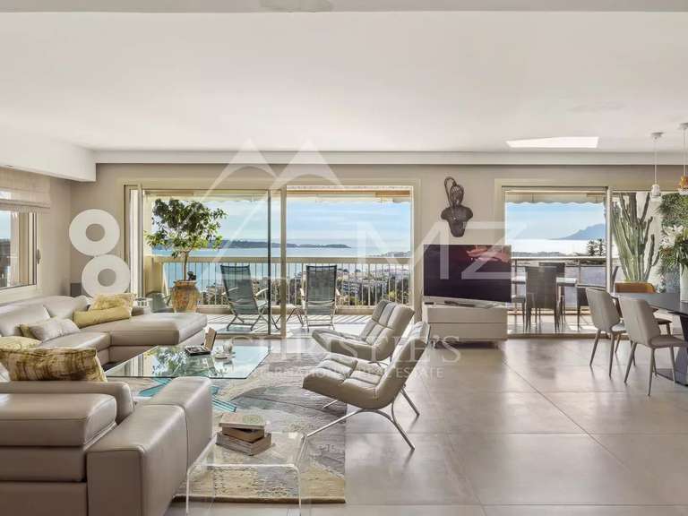 Maison Cannes - 4 chambres - 189m²