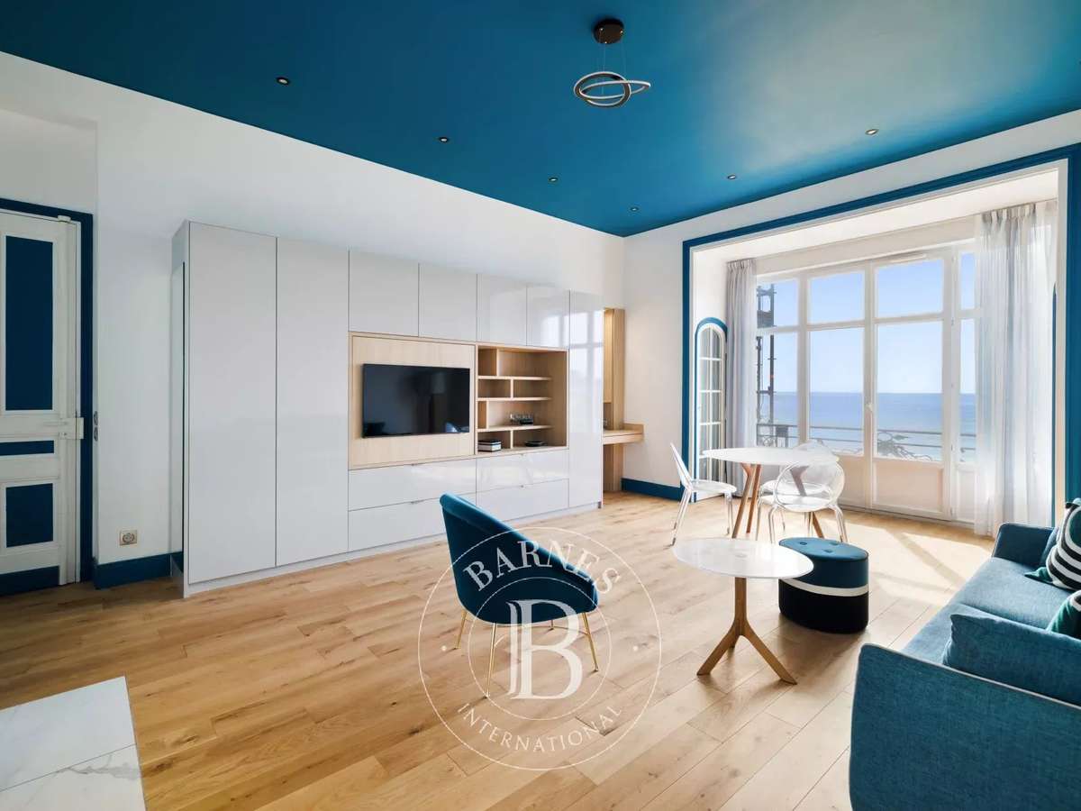 House Biarritz