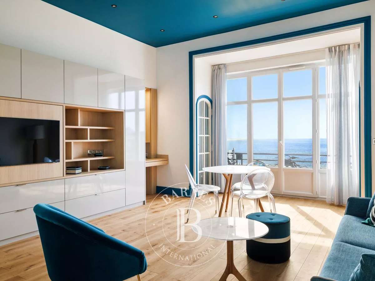 House Biarritz