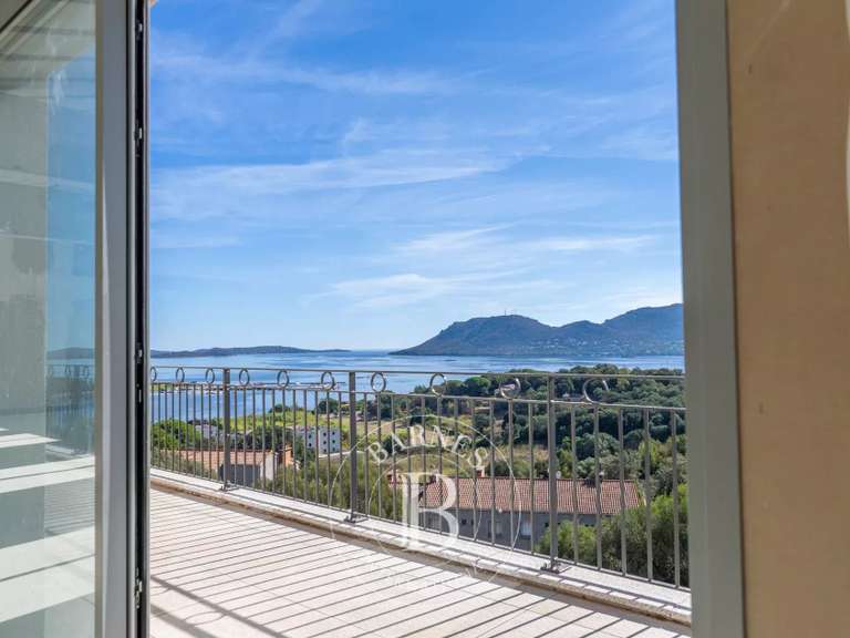 Maison Porto-Vecchio - 3 chambres - 117m²