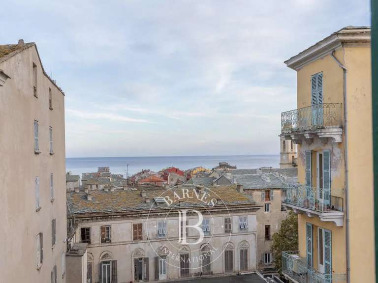 Maison Bastia - 4 chambres - 216m²