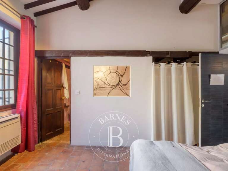 Maison Marseille 1er - 2 chambres - 248m²
