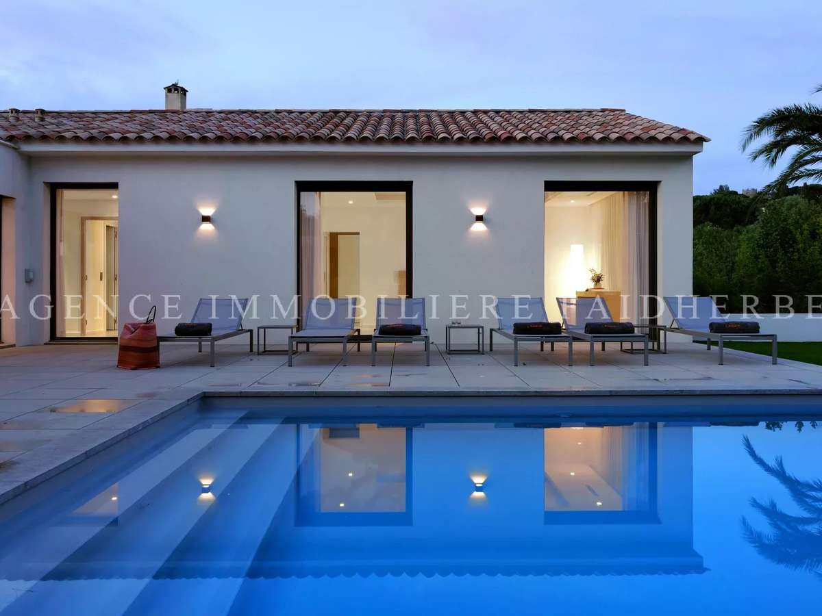 House Saint-Tropez