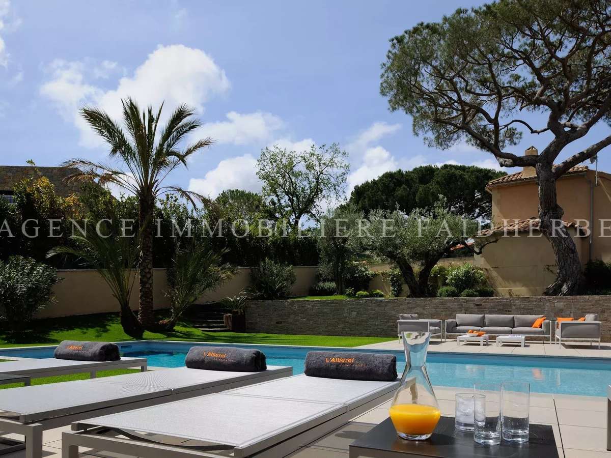 House Saint-Tropez