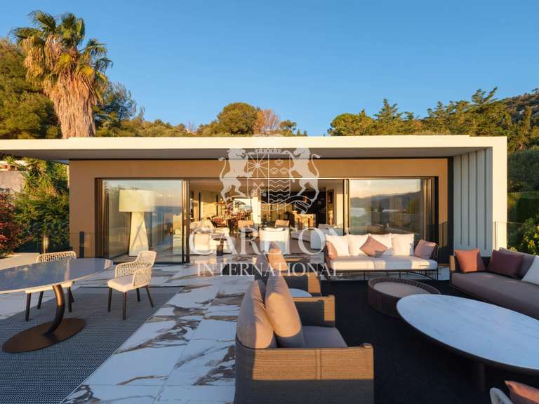 Maison Roquebrune-Cap-Martin - 4 chambres - 285m²