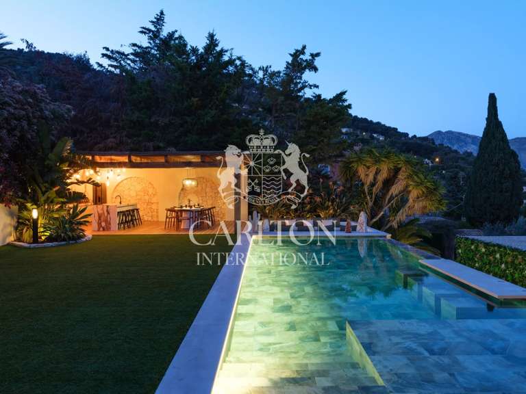 Maison Roquebrune-Cap-Martin - 4 chambres - 285m²