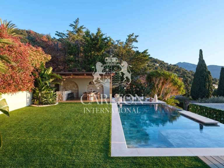 Maison Roquebrune-Cap-Martin - 4 chambres - 285m²